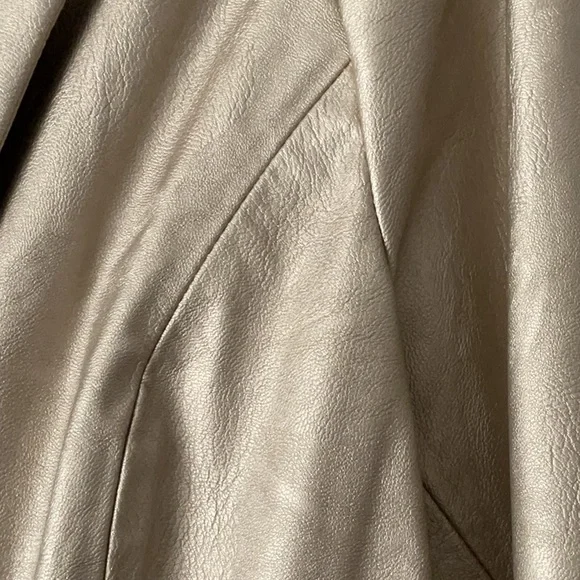 Halogen Gold Tailored Blazer - Picture 5 of 10